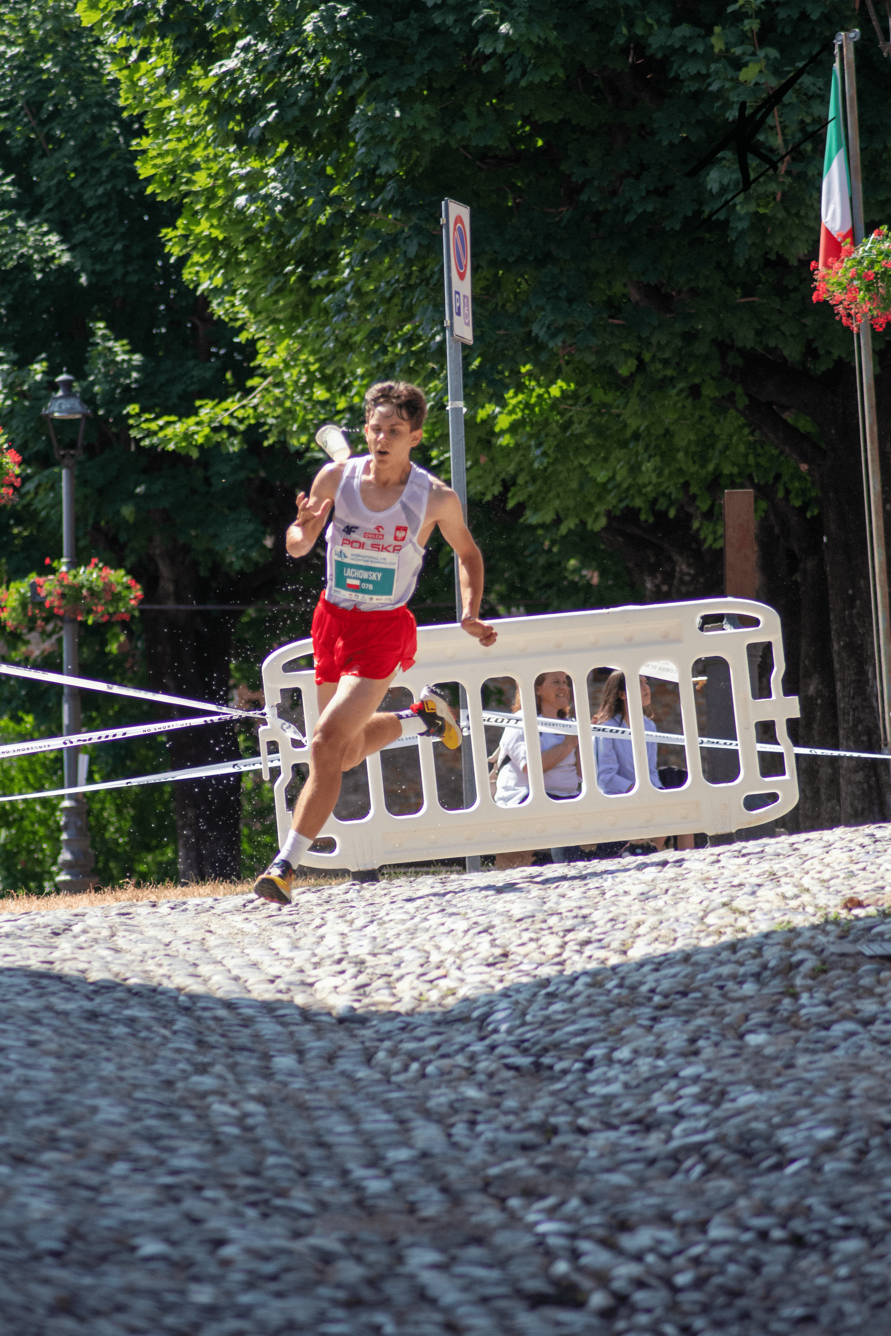 international race polish runner